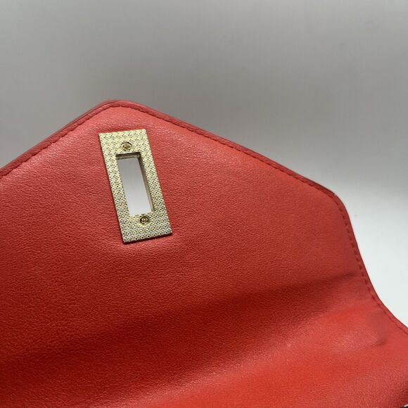 Red Vegan Faux Leather Urban Expressions handbag with adjustable strap - Picture 7 of 10